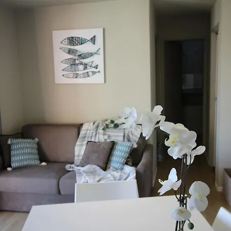 Terrace On The Sea: & Pool